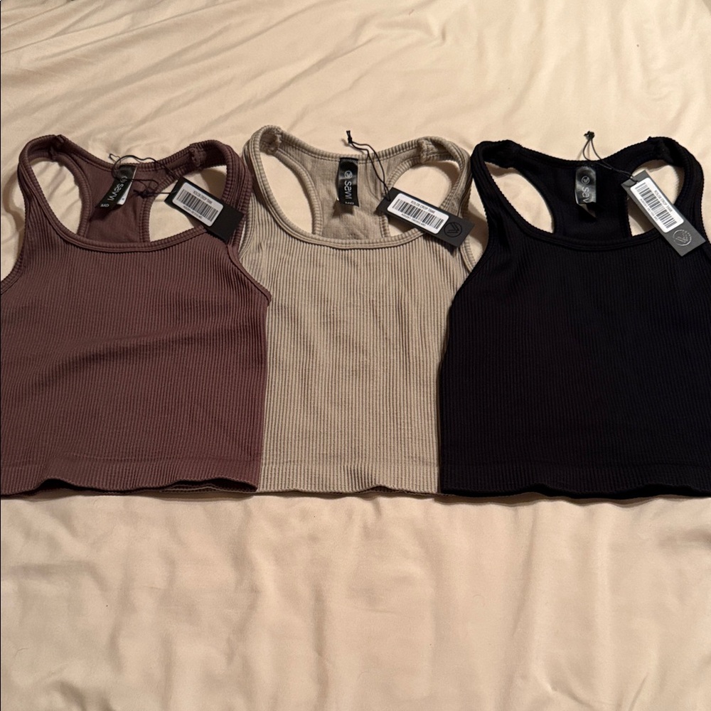 Savvi Kolob Crop Tank Set of 3!